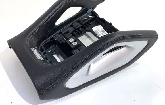 Mercedes-Benz GLE W167 Center console A1676801601
