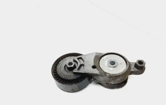 Toyota RAV 4 (XA40) Generator/alternator belt tensioner