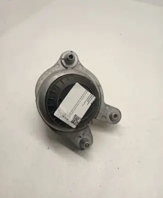 Mercedes-Benz E W213 Engine mount bracket A2132403500