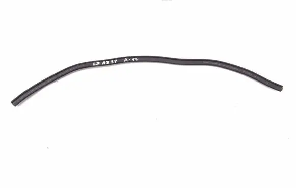 Audi A3 S3 8P Rubber seal front door window/glass 8P4837671