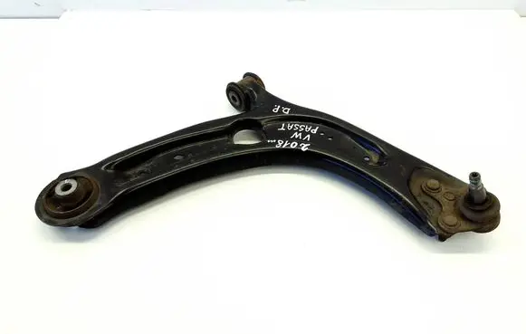 Volkswagen PASSAT B8 Front lower control arm/wishbone 