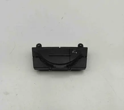 Mercedes-Benz CLS C219 Parking (PDC) sensor switch A2118216958
