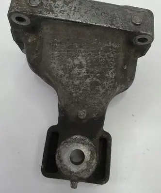 Mercedes-Benz ML W163 Engine mounting bracket A6282230204