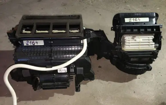 Subaru Legacy Interior heater climate box assembly housing 72100AL21A AA4431903331