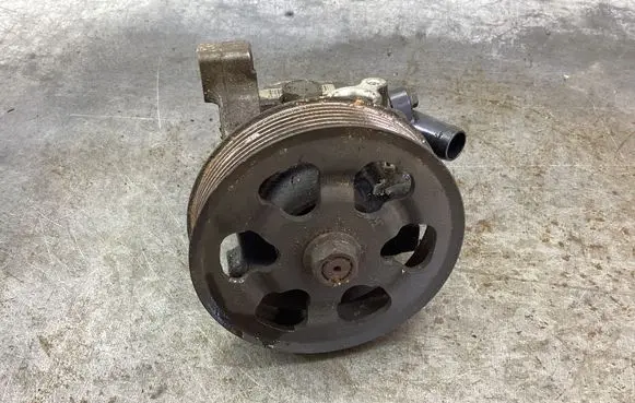 Honda CR-V Power steering pump RJL 539612F