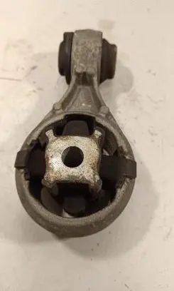 Nissan Qashqai Engine mount bracket 11350JD000