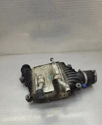 Jaguar XE Intercooler radiator GX736K775AC