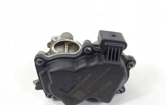 Audi A1 Throttle body valve 04B131501D