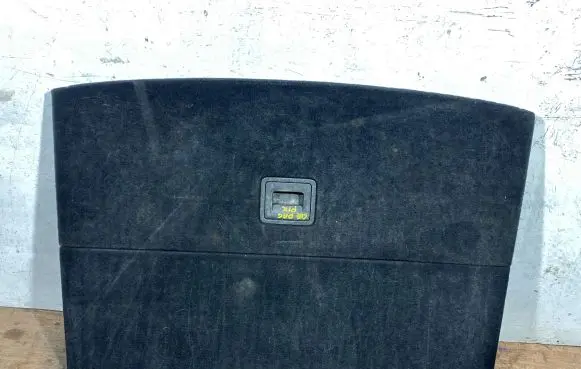 Trunk/boot floor carpet liner