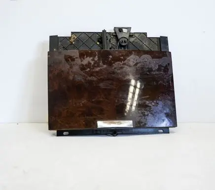 Volkswagen Touareg I Car ashtray