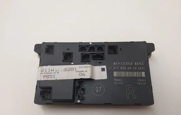 Mercedes-Benz E W211 Door control unit/module 2118200626