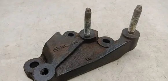 Mazda CX-7 Engine mounting bracket 0319T6