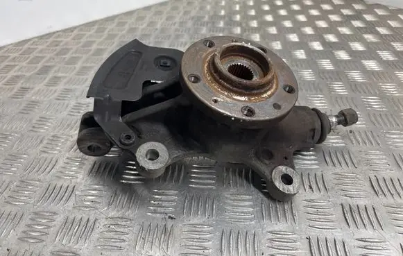 Peugeot Expert Front wheel hub