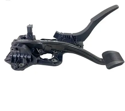 Chrysler Pacifica Pedal assembly 045816767C 04581677AB P045816767C