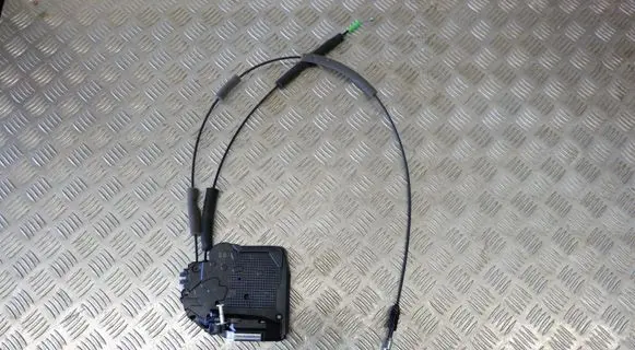 Lexus ES 250 - 300 - 330 Rear door lock 6906048080
