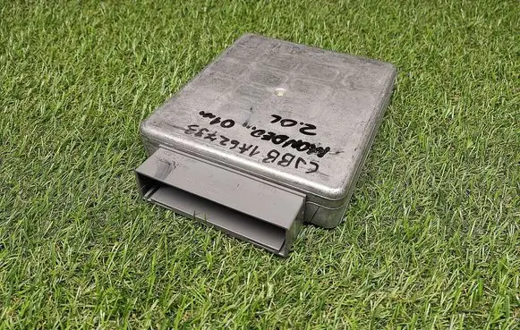 Ford Mondeo Mk III Engine control unit/module ECU 1S7F12A650DAD