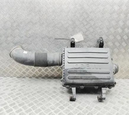 Iveco Daily 6th gen Air filter box 5801353825 5801353826