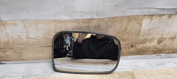 Suzuki Liana Wing mirror glass R1400