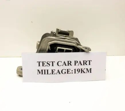 Engine mount bracket