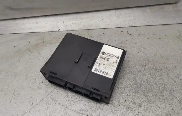 Nissan Primera Comfort/convenience module 28550AV666 5WK48594
