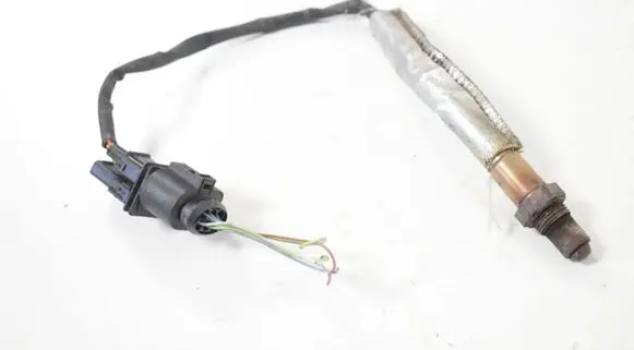 Audi A4 S4 B7 8E 8H Lambda probe sensor 06A906262 0258007097