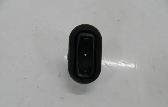 Opel Zafira A Electric window control switch 