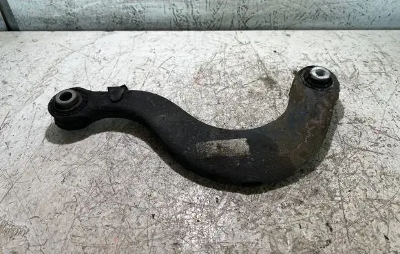 Volkswagen Touran II Rear control arm
