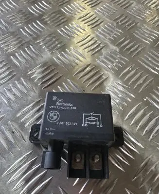 BMW X5 E70 Combustion relay 7661503