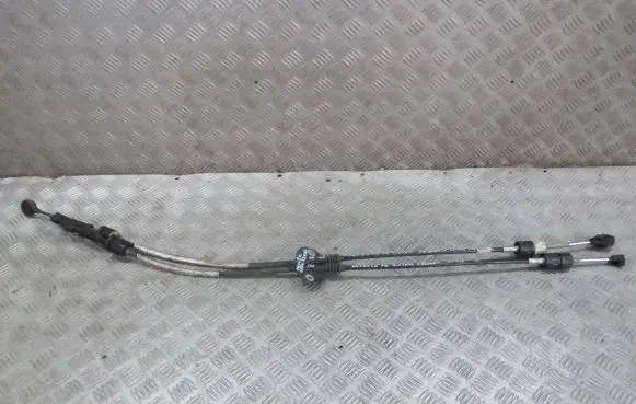 Ford Focus Gear shift cable linkage