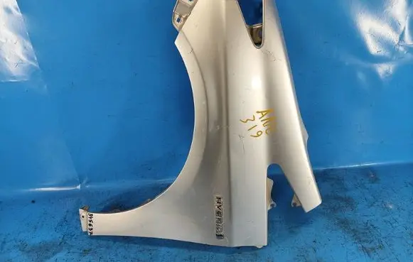 Toyota Prius (XW30) Fender 5380247050