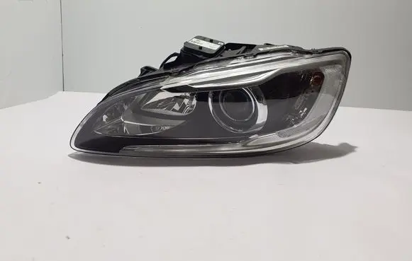 Volvo V60 Headlight/headlamp 31420261
