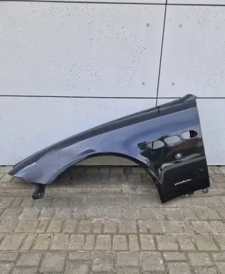 Maserati Quattroporte Fender