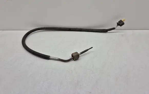 Mercedes-Benz Sprinter W907 W910 Exhaust gas temperature sensor A0009059905