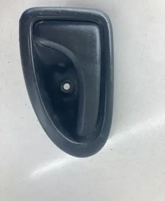 Opel Vivaro Front door interior handle 8200028995