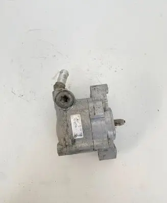 Volkswagen Touareg II Power steering pump 7P6422153B