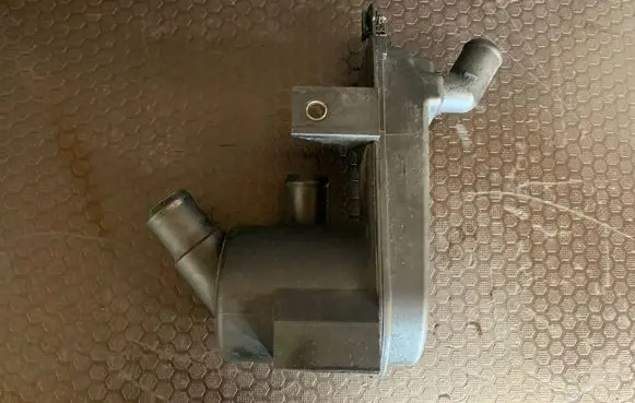 Ford Focus Breather/breather pipe/hose XS4Q6A785AB C8W0A