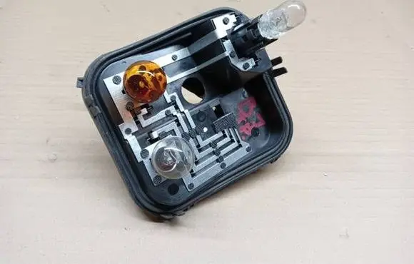 Volkswagen PASSAT B7 Tail light bulb cover holder 3AE945258