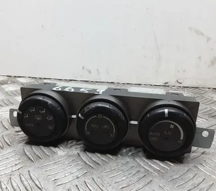 Nissan X-Trail T30 Climate control unit 27500EQ300 A0200018A03002