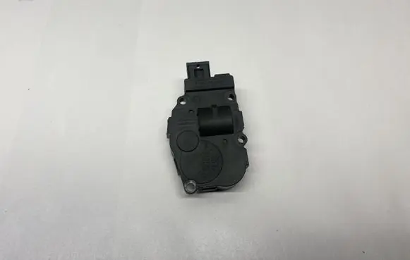BMW 3 F30 F35 F31 Intake manifold valve actuator/motor EFB491