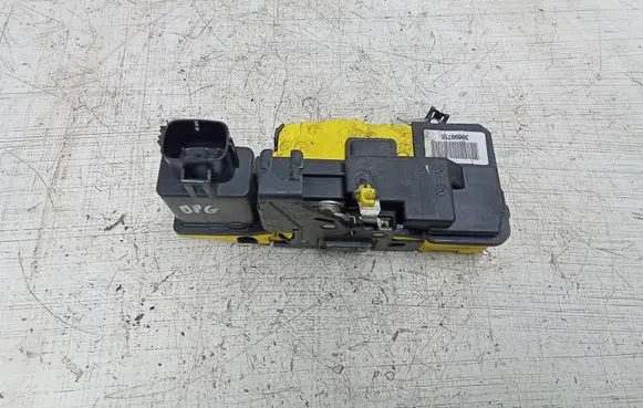 Volvo XC90 Rear door lock 30699756