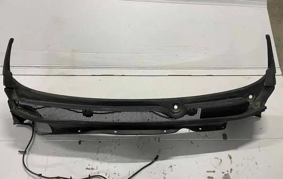 Buick Encore GX I Wiper trim