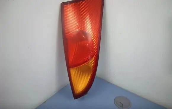 Ford Focus Rear/tail lights XS4X13404AC 0374D