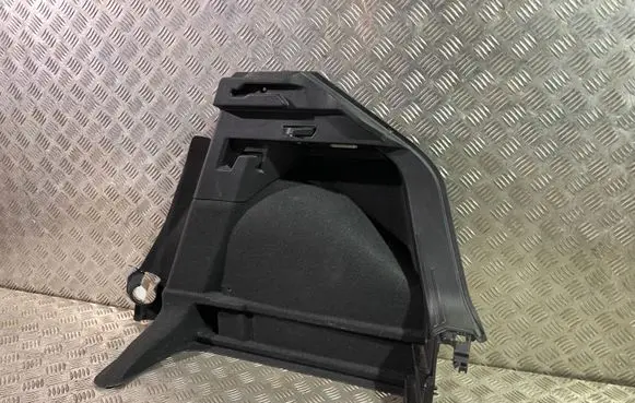 Audi A1 Trunk/boot side trim panel 82A867428 82A867762A