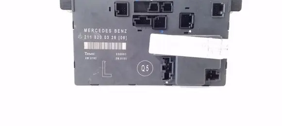 Mercedes-Benz E W211 Door control unit/module 2118200326