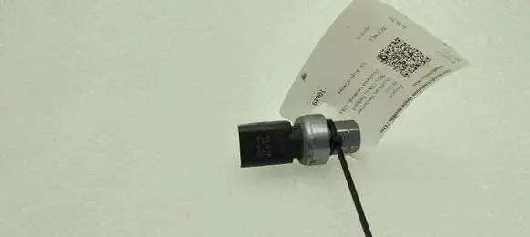 Peugeot RCZ Air conditioning (A/C) pressure sensor 9647971280