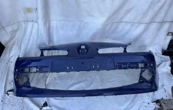 Renault Clio III Front bumper