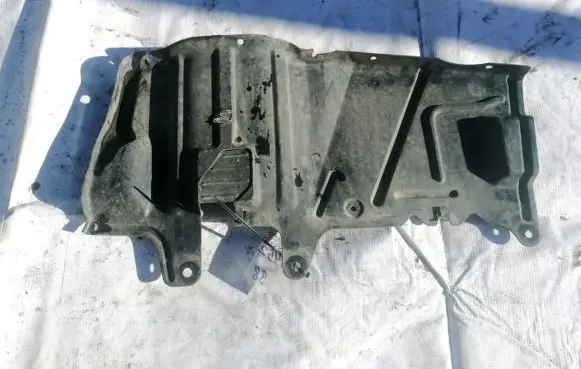 Mitsubishi Carisma Engine splash shield/under tray MB955434 MB955434RH