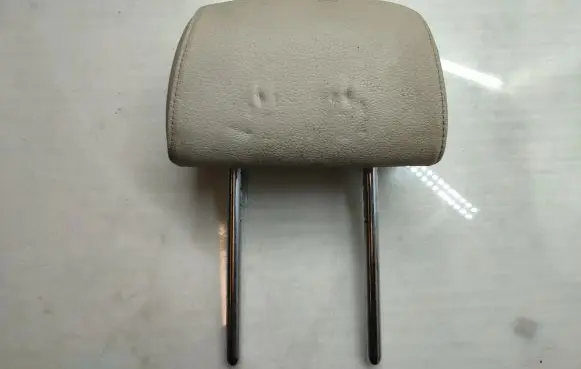 BMW 5 GT F07 Front seat headrest 