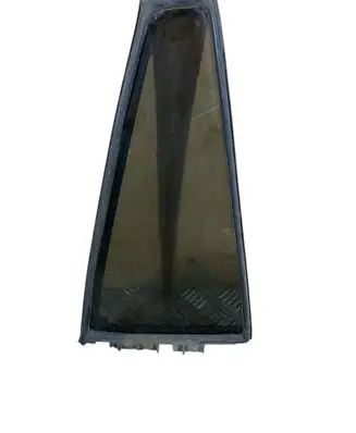 Toyota RAV 4 (XA20) Rear vent window glass 43R007953