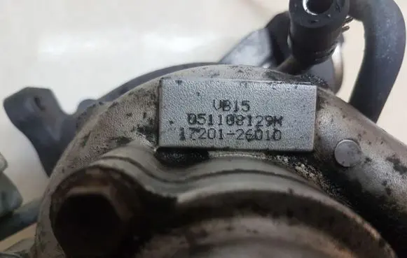 Lexus IS 220D-250-350 Turbo 1720126010 051108129N